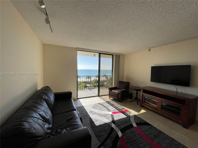 2625 Collins Ave 605, Miami Beach, FL 33140