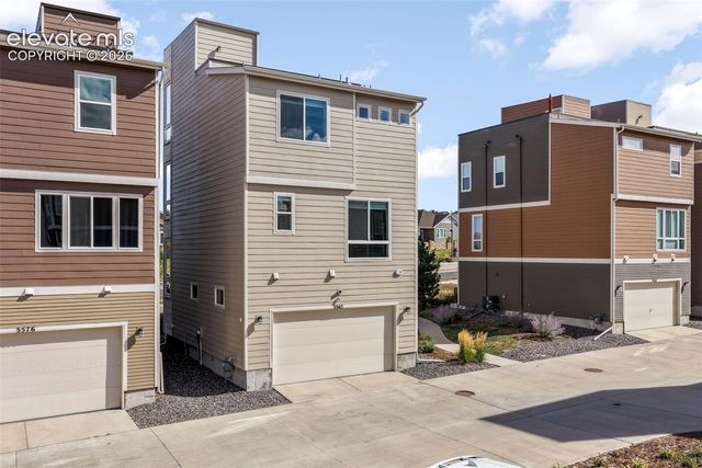 3562 Cerf Way, Castle Rock, CO 80109