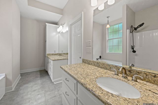431 E Josephine St, Gonzales, LA 70737