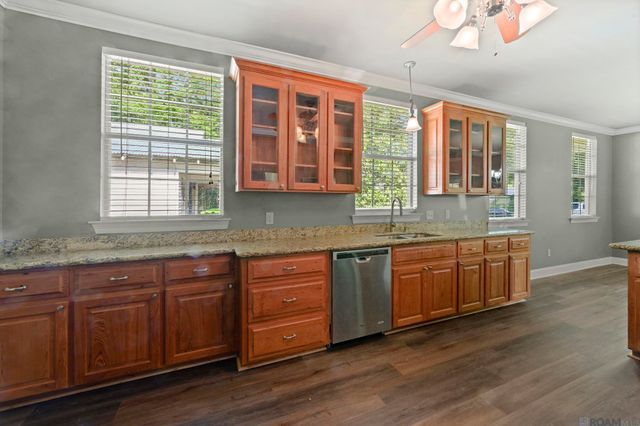 431 E Josephine St, Gonzales, LA 70737
