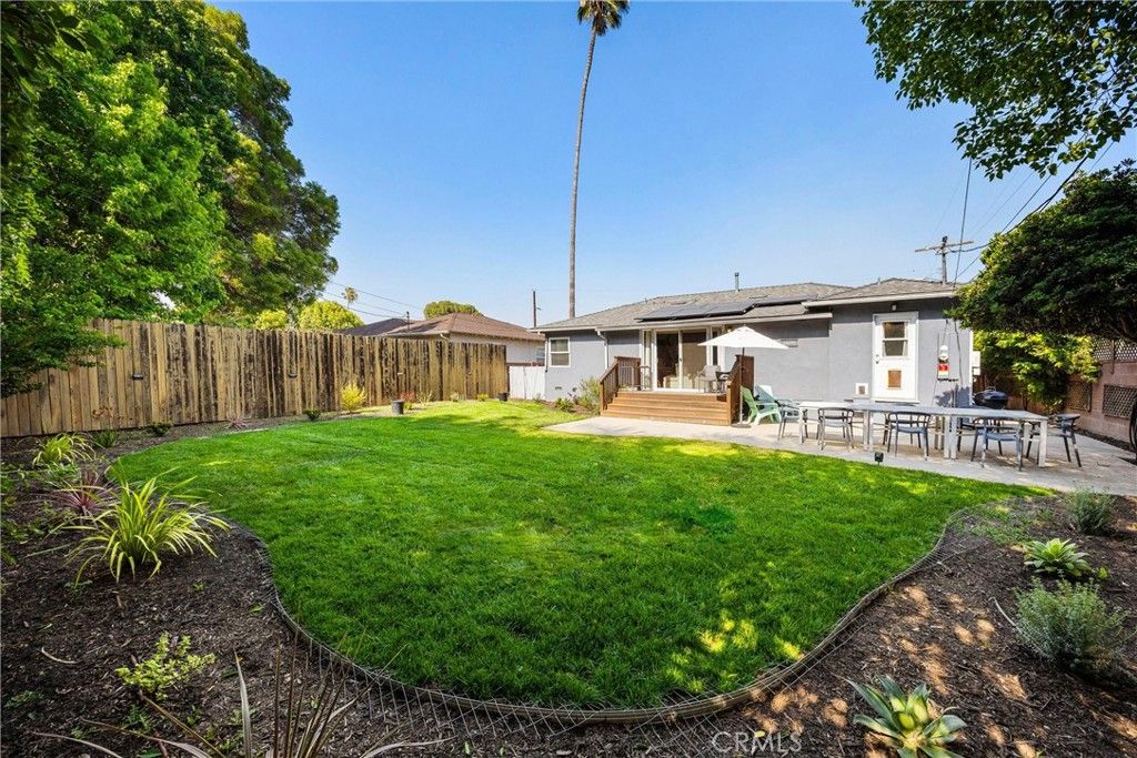 Image 21 of property listing at 6439 Gaynor, Van Nuys, CA 91406