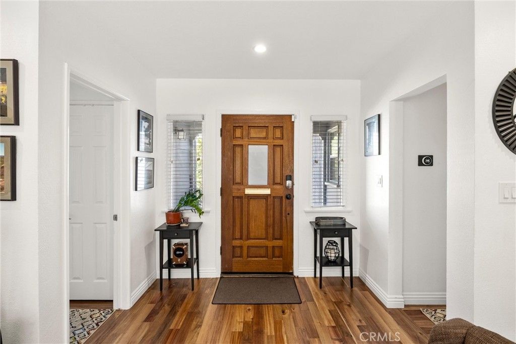 Image 6 of property listing at 6439 Gaynor, Van Nuys, CA 91406