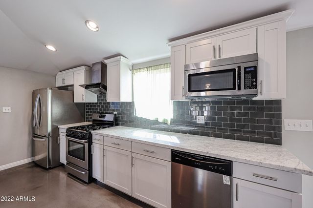 1034 E ELM Street, Phoenix, AZ 85014