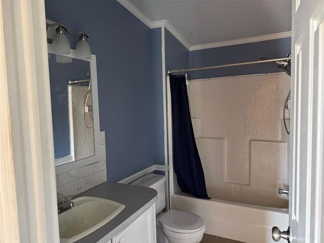 12205 SW 27th Street, Yukon, OK 73099