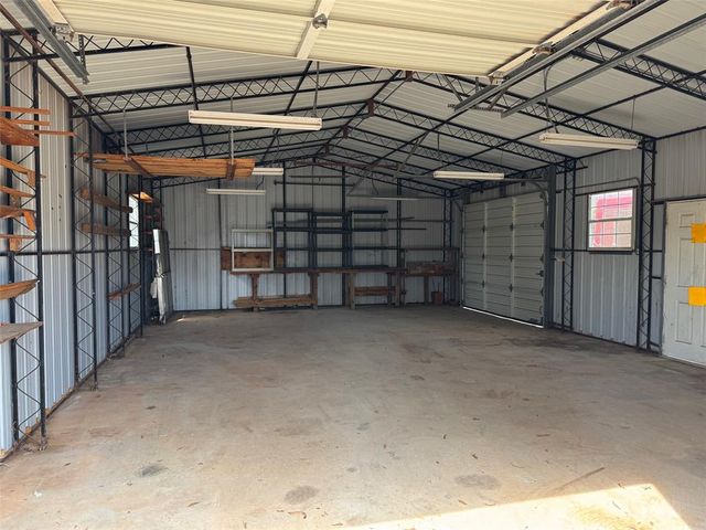 12205 SW 27th Street, Yukon, OK 73099