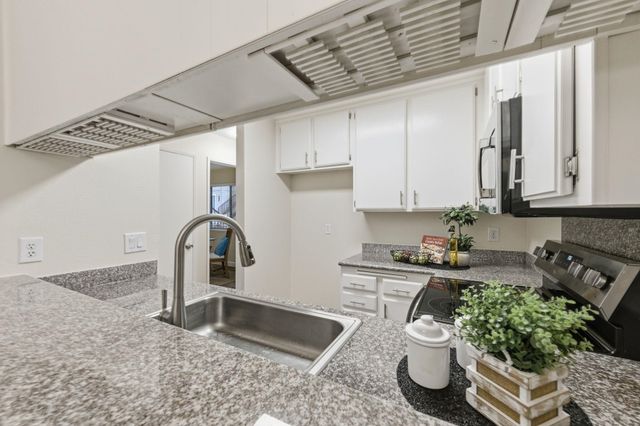 235 Famoso Plz, Union City, CA 94587