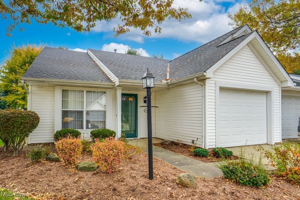 1111 Lake Meadow Lane, Medina, OH 44212