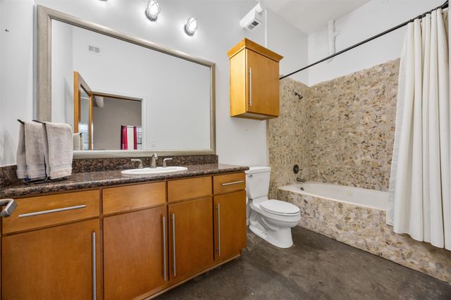 705 Main Street 513, Houston, TX 77002