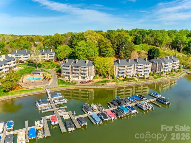 9709 Emerald Point Drive 12, Charlotte, NC 28278