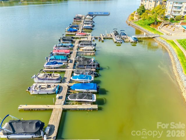 9709 Emerald Point Drive 12, Charlotte, NC 28278