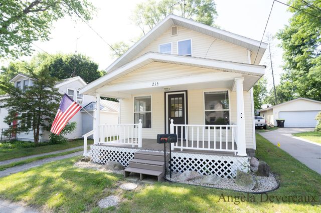 215 W Montcalm Street, Greenville, MI 48838