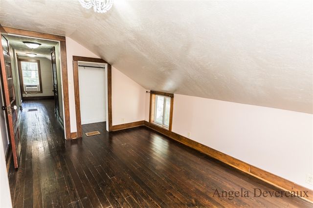 215 W Montcalm Street, Greenville, MI 48838