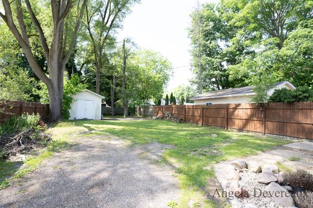 215 W Montcalm Street, Greenville, MI 48838