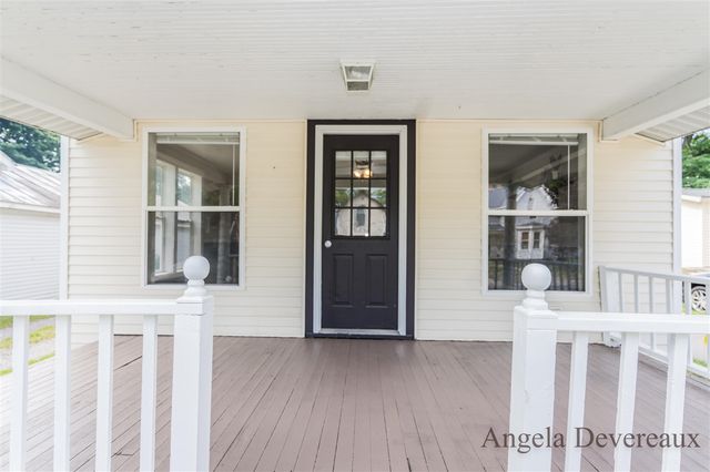215 W Montcalm Street, Greenville, MI 48838