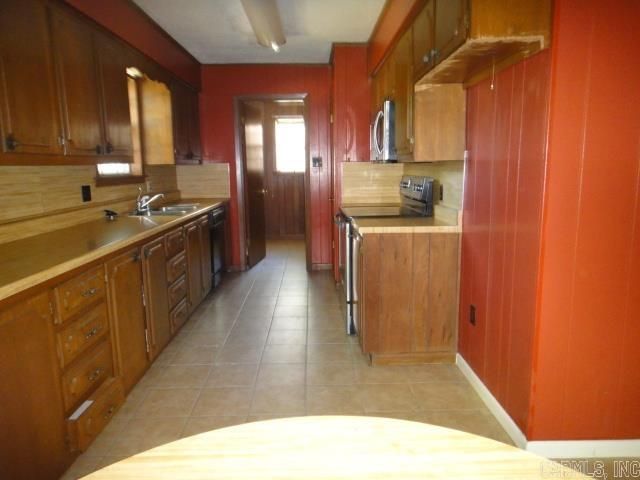 114 choctaw Street, Searcy, AR 72143