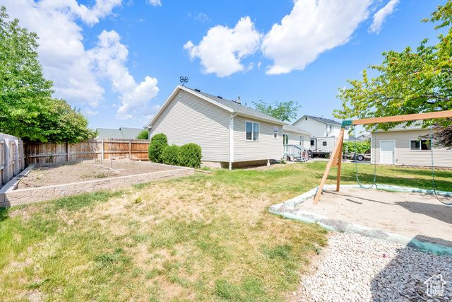 7215 S AERIE HILL DR DR, West Jordan, UT 84081