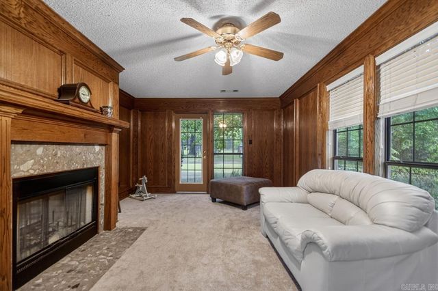 716 Hilltop Rd, Alexander, AR 72002