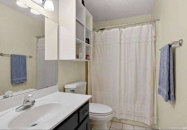 716 Hilltop Rd, Alexander, AR 72002