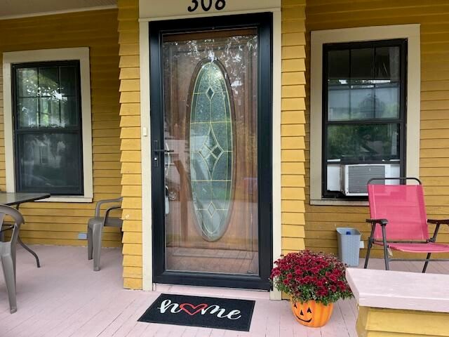 308 Warwick Street, La Porte, IN 46350