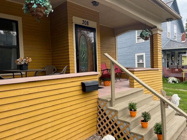 308 Warwick Street, La Porte, IN 46350