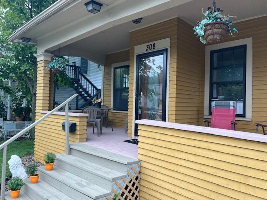 308 Warwick Street, La Porte, IN 46350