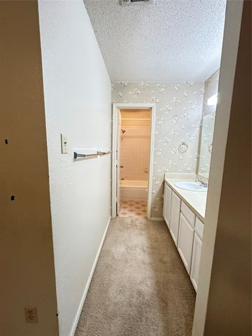 6507 Central Avenue, North Richland Hills, TX 76182
