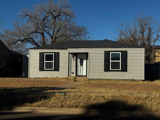 1603 9th Street, Levelland, TX 79336