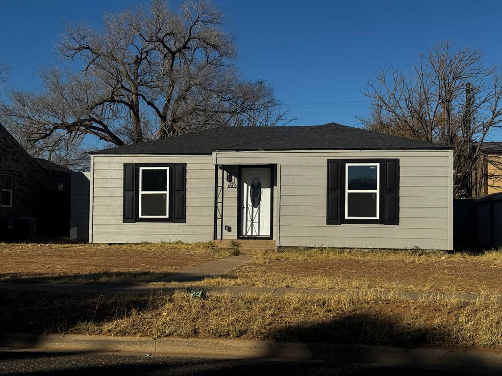 1603 9th Street, Levelland, TX 79336