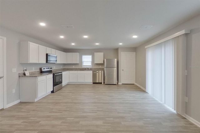 1709 NEBRASKA LOOP, Sumterville, FL 33585