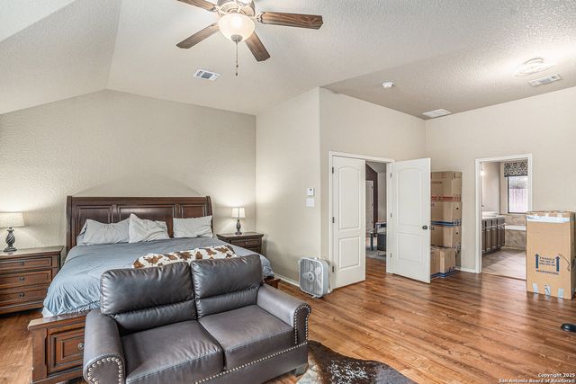 2703 Summit View, San Antonio, TX 78261