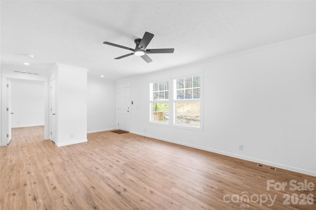 7822 Stillwater Drive, Sherrills Ford, NC 28673