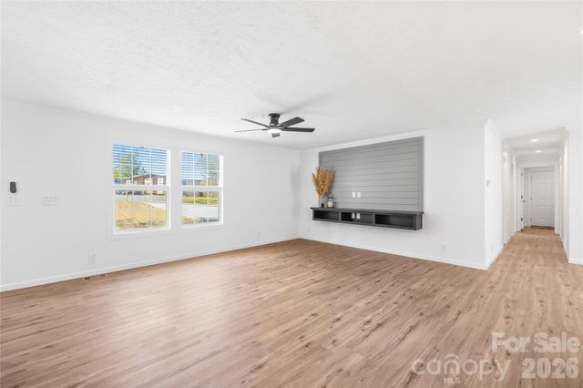 7822 Stillwater Drive, Sherrills Ford, NC 28673