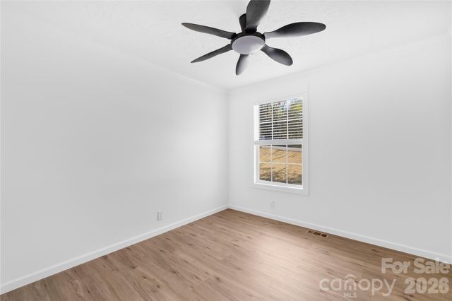 7822 Stillwater Drive, Sherrills Ford, NC 28673