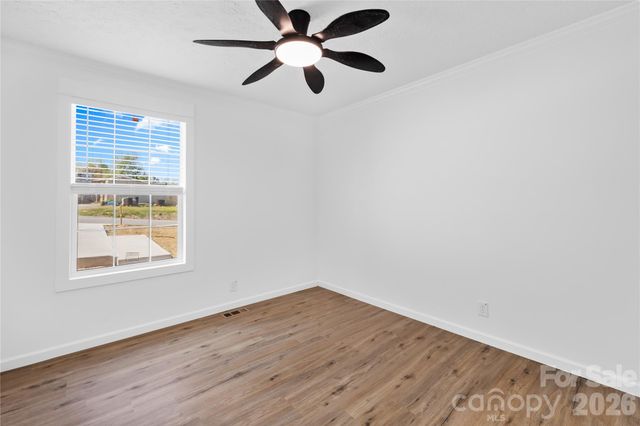 7822 Stillwater Drive, Sherrills Ford, NC 28673