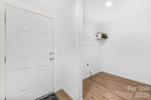 7822 Stillwater Drive, Sherrills Ford, NC 28673