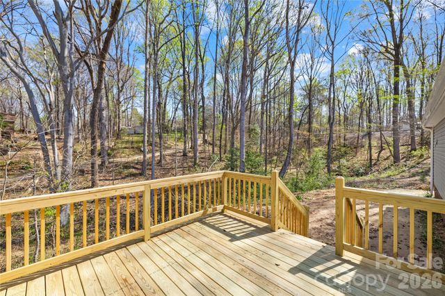 7822 Stillwater Drive, Sherrills Ford, NC 28673