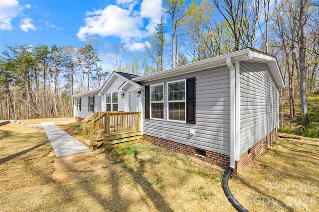 7822 Stillwater Drive, Sherrills Ford, NC 28673