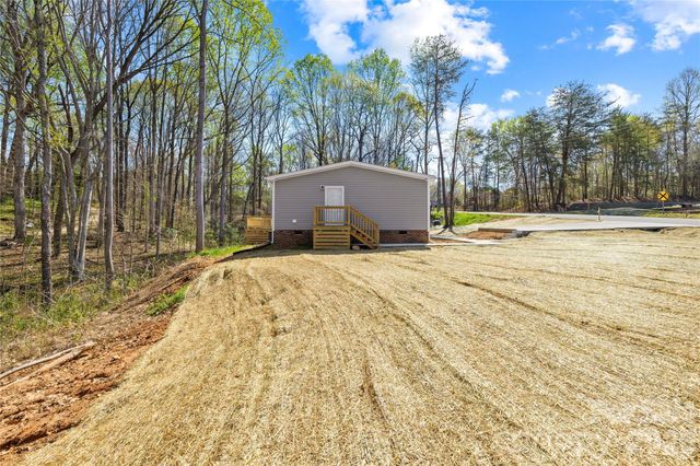 7822 Stillwater Drive, Sherrills Ford, NC 28673