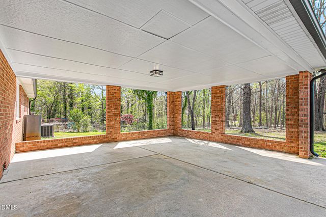 2413 Hillford Drive, Burlington, NC 27217