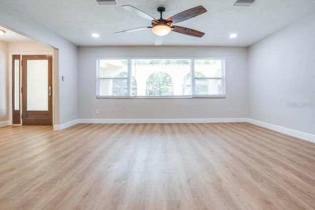 14060 82ND AVENUE, Seminole, FL 33776