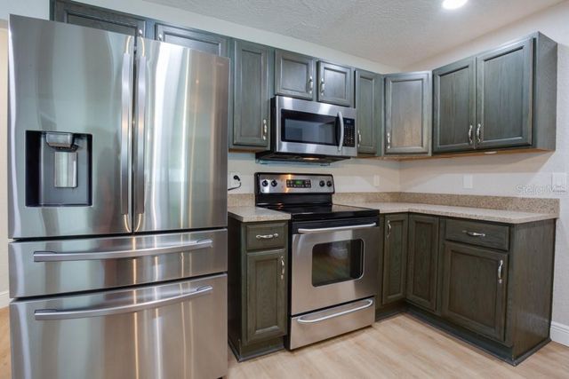 14060 82ND AVENUE, Seminole, FL 33776