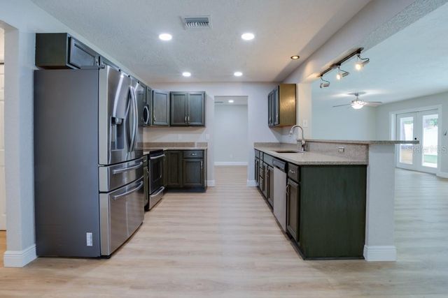 14060 82ND AVENUE, Seminole, FL 33776