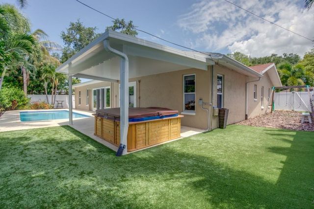 14060 82ND AVENUE, Seminole, FL 33776