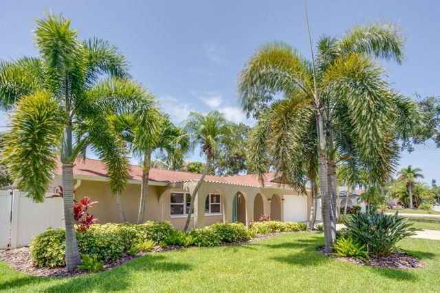14060 82ND AVENUE, Seminole, FL 33776