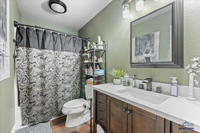 6647 CAMBRIDGE PL, Summerset, SD 57718