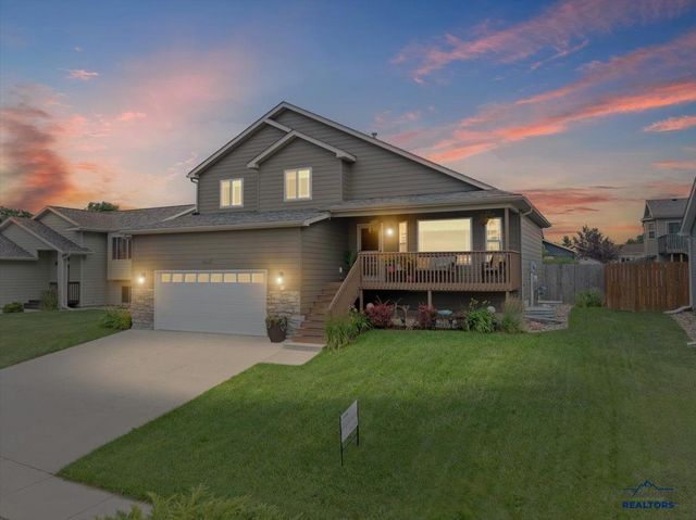 6647 CAMBRIDGE PL, Summerset, SD 57718