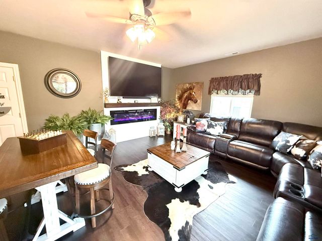 6647 CAMBRIDGE PL, Summerset, SD 57718