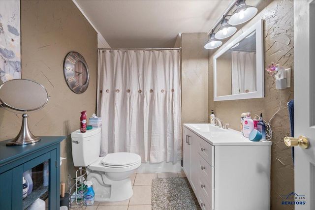 6647 CAMBRIDGE PL, Summerset, SD 57718