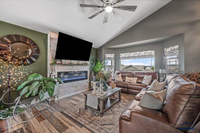 6647 CAMBRIDGE PL, Summerset, SD 57718