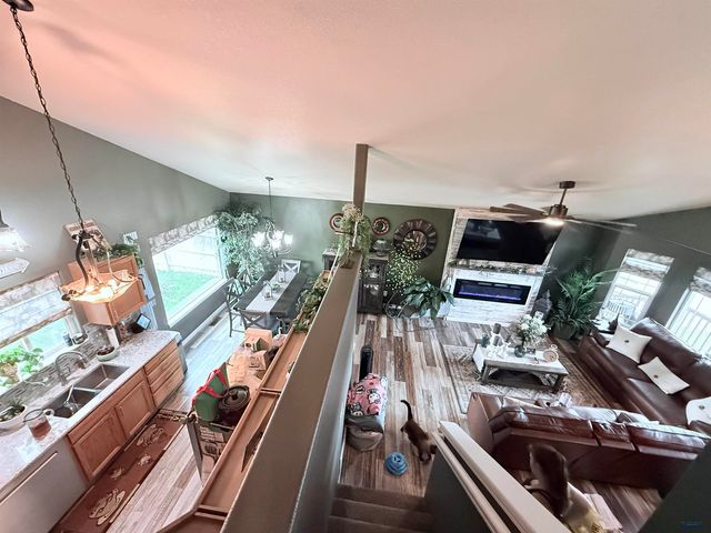 6647 CAMBRIDGE PL, Summerset, SD 57718